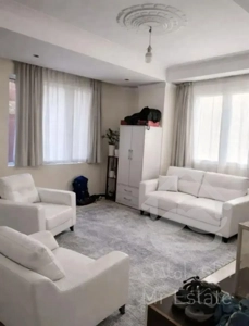 ۵۳متر*پارکینگ اختصاصی*خوش نقشه*کرمان شمالی