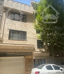 آپارتمان سه طبقه نعمت آباد