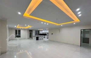 آپارتمان200متر/4خواب /سنداماده/طالقانی