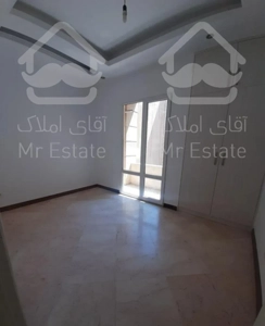 ۶۵ متر  کاملا نورگیر