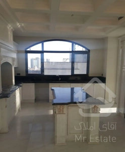 ۱۷۰متر دروس ۵ساله ۳پارکینگ سندی