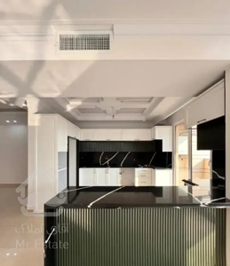 نیاوران مژده ۱۴۸متر۳خ با ۳ پارکینگ