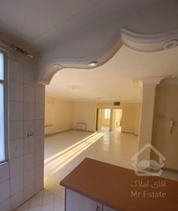 ۱۰۱متردوخواب/فول امکانات/خوش نقشه/املاک هستم