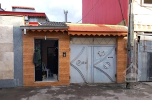 خانه ویلایی حیاط دار با مغازه کوچک