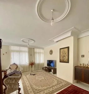 آپارتمان۱۰۰متر/تهرانپارس فلکه سوم غربی/قدرالسهمی