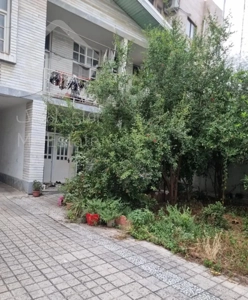 منزل شخصی با کاربری اداری دارای ۱۸ اتاق
