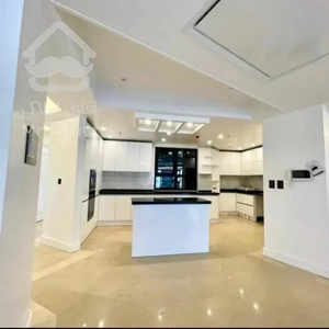 خرید آپارتمان ۱۶۰ متری نیاوران