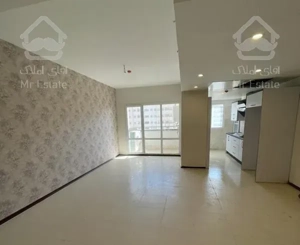 اپارتمان ۱۰۵ متر/ نوساز کلیدنخورده/ دریاچه آبشار