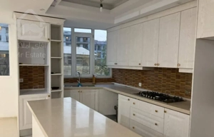 اجاره آپارتمان ۲۰۵ متری ۳ خوابه در امانیه