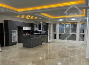 آپارتمان نوساز.۱۳۵متری.۳خوابه.کلیدنخورده قنات کوثر