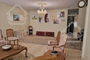 یک واحد ۱۷۰ متری سه خواب