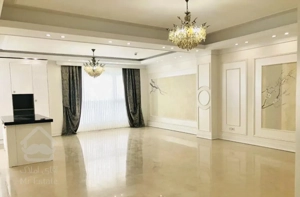 آپارتمان ۱۰۰ متر ۲ خواب / فول امکانات/ غرق در نور