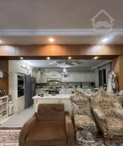 ۱۶۵متری/طبقه۲دونبش/وکیل اباد/