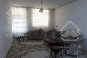 همکف ۲۲۵متر.۶۰متری انتهای سپاهان کوچه دانش سوم‌