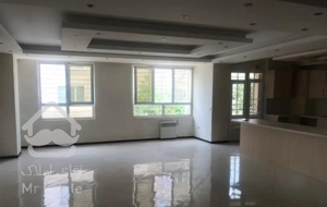 واحد ۱۰۵ متری کلید نخورده