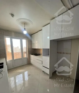 93 متر  کم سن ، خوش نقشه      بدون مشابه در منطقه