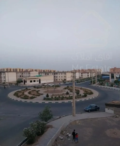 اگر میخوای ملک بفروشی تو پرند ی تماس بگیر