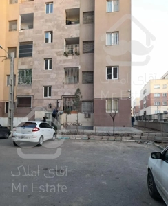 آپارتمان ۹۰متری فول پرند