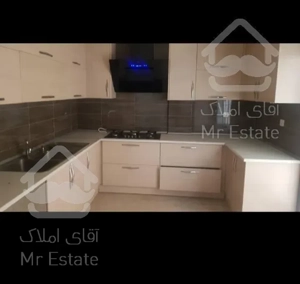 رهن کامل اپارتمان ۱۹۰متری تک واحدی در نیاوران