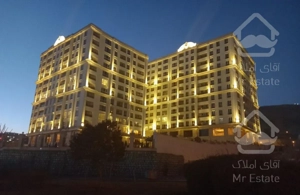 ۱۰۰ متر برج مجلل رونیکا،تلفیق از نور و نقشه