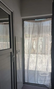 خانه ویلایی مستقل در خیابان دستغیب