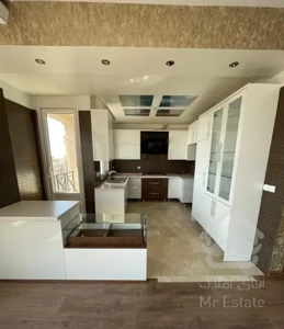 گیشا ۱۶۵ متر سه خواب فول امکانات