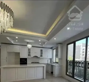 ۸۰متر/پذیرای پرده خورومربع کامل/مالک منعطف