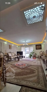 ۷۱ متر / ۲ خواب / پارکینگ غیر / حشمتیه / معلم