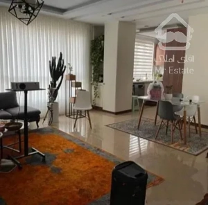 اجاره آپارتمان 90متر/۲خوابه/فول امکانات/مرزدارن