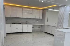 واحد بالای مغازه ۲۰۲ متری