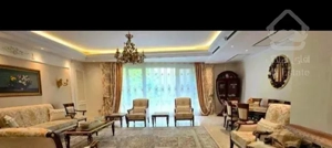 ۱۵۴ متر سه خواب تک واحدی فول امکانات