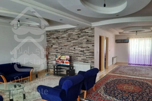 ویلا نوساز ۱۳۰‌متری با امکانات بروزهمراه با آلاچیق