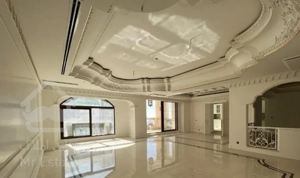 ۱۲۰ متری / سالن پرده خور قدی / فول دیزاین شده