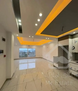 ۱۴۱متر۳خواب/طبقه آخر/حوالی قدرتی/ نور گیر