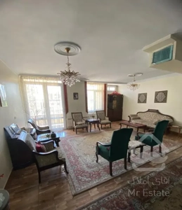 ۲۳۵ متر / ونک / فول امکانات / ۲ پارکینگ / تکواحدی