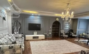 آپارتمان ۹۰ متر همکف حیاط دار نزدیک وکیل اباد