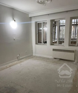 آپارتمان۸۲متری قدرالسهم دار اماده ساخت شهرک محلاتی