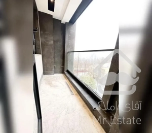 ۱۰۰ متر رو به افتاب/تراس بزرگ