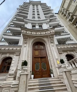 ۲۵۰/۱۸۰مترنیاوران گلسنگ سنداماده/فول/۷۰م/۸۰م