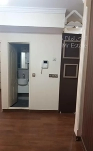 108متر سه خواب فول امکانات (( خوش نقشه ))