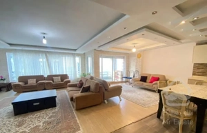 اپارتمان ساحلی با ویو دریا