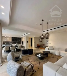۲۱۰ متر نیاوران /فول مشاعات / ۳ پارکینگ