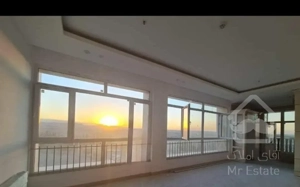 130متر/سه خواب/فول امکانات/غرق نور/ساخت1401