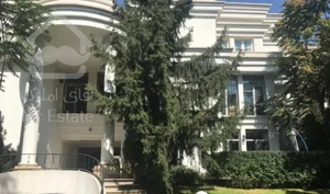 فرشته قدرالسهم/۱۳۰متر در ۱۵۵۰متر زمین