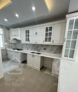 اپارتمان ۱۴۰متری سعادت اباد