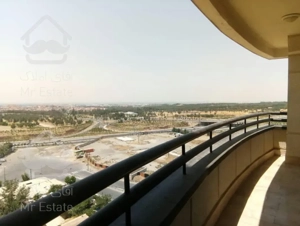 فروش آپارتمان ۱۵۰ متری/ ۳ خوابه