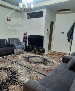 ۴۳متر/غرق نور/پارکینگ/۱۰ساله