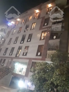 ۷۳ متر / دو خواب/ زیر قیمت / شهر زیبا