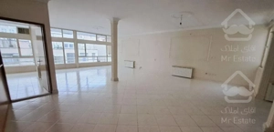 ۲۰۰ متر آپارتمان/بلوار/قدرالسهم دار/قابل معاوضه