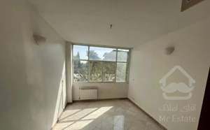 ۱۶۵ متر سه خوابه قلهک دارای دو پارکینگ